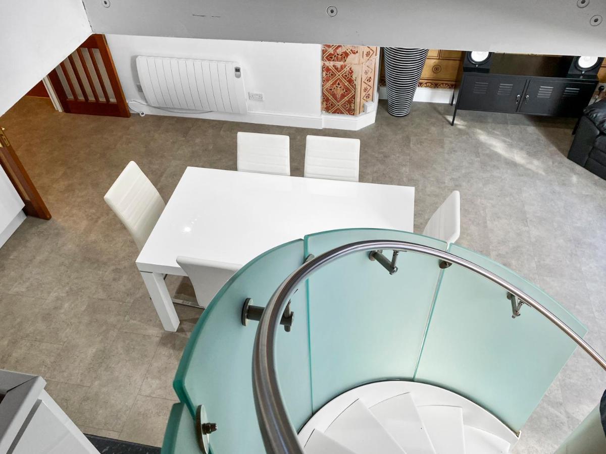 Rare 1-Bed Church Converted Apartment In Londra Esterno foto