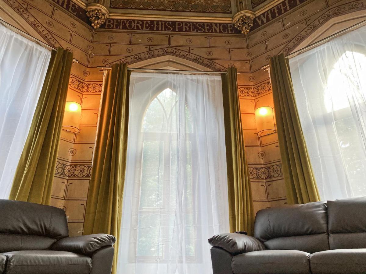 Rare 1-Bed Church Converted Apartment In Londra Esterno foto