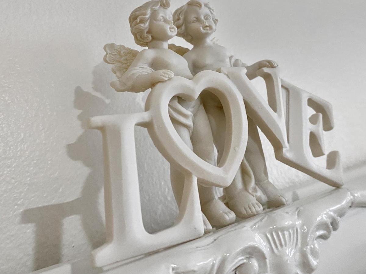 Rare 1-Bed Church Converted Apartment In Londra Esterno foto