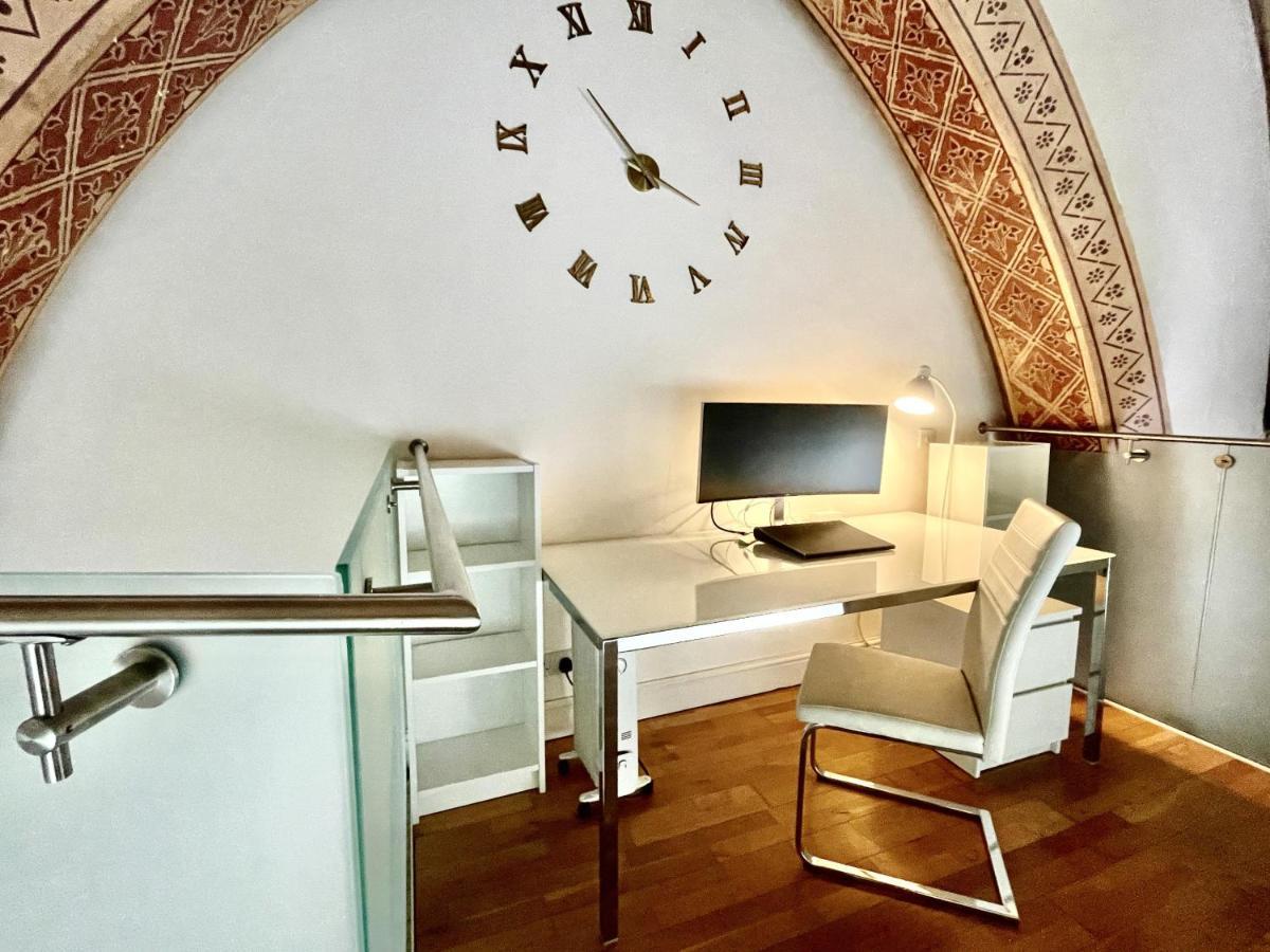 Rare 1-Bed Church Converted Apartment In Londra Esterno foto